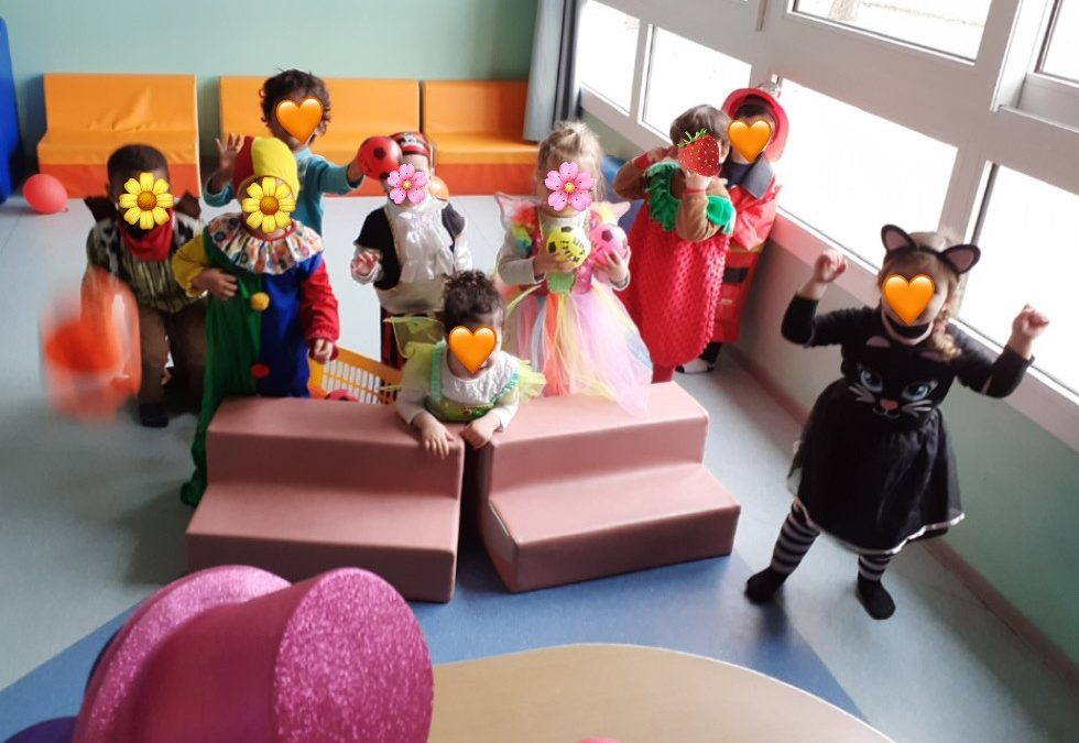 LE CARNAVAL PREND PLACE À LA CRÈCHE